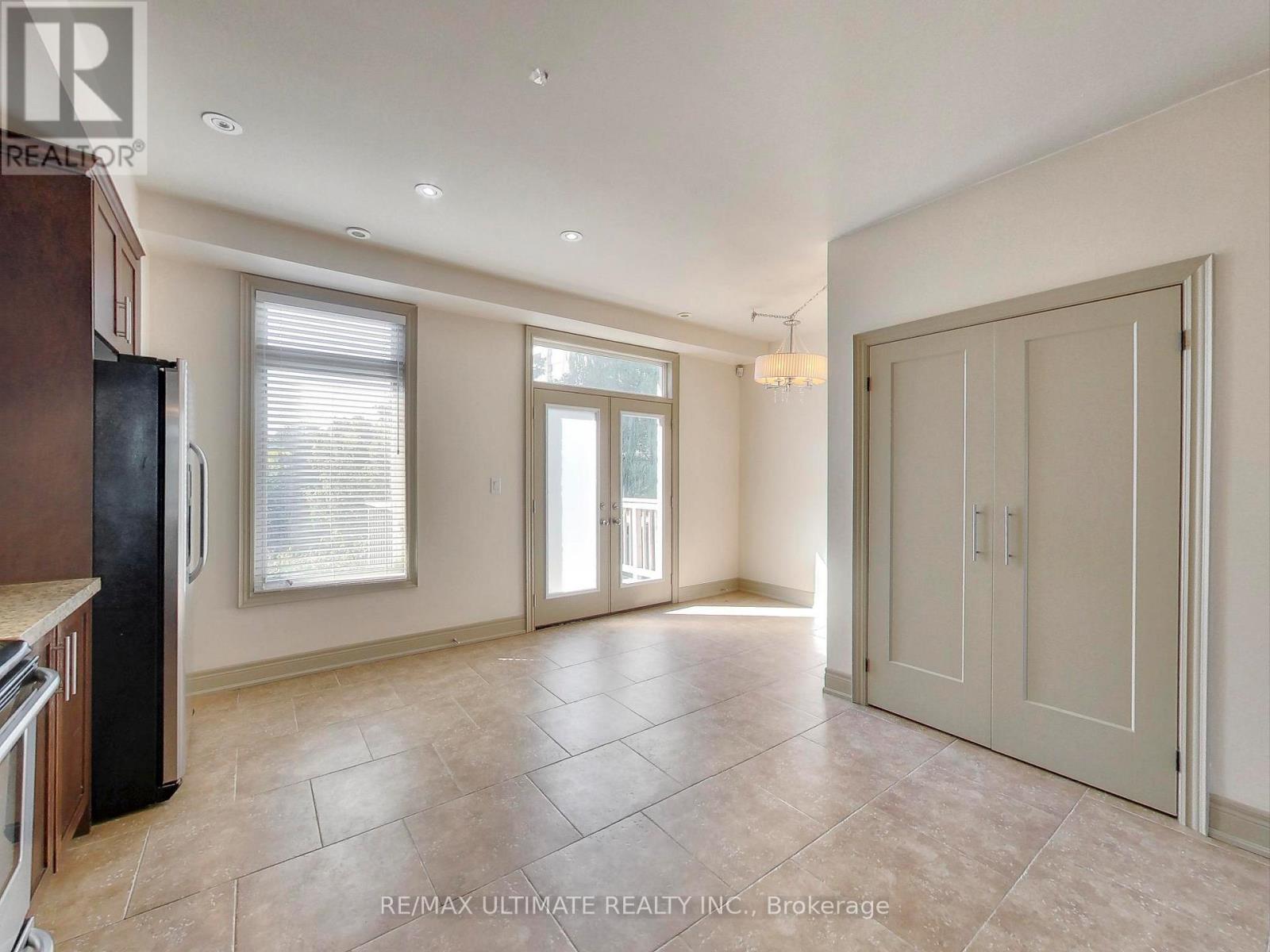 Upper - 62 Monclova Road, Toronto, Ontario  M3M 0A6 - Photo 16 - W13076474