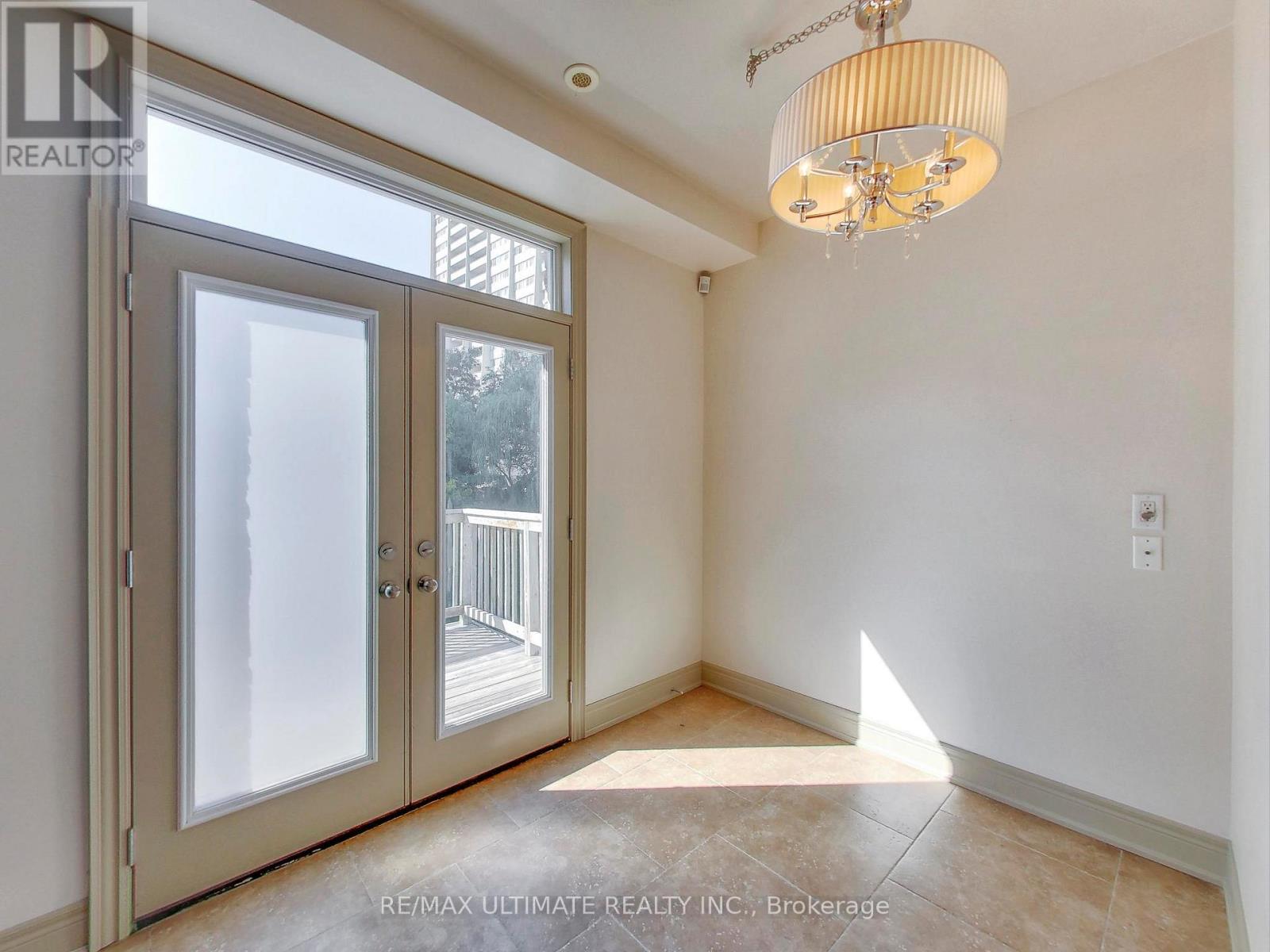 Upper - 62 Monclova Road, Toronto, Ontario  M3M 0A6 - Photo 18 - W13076474