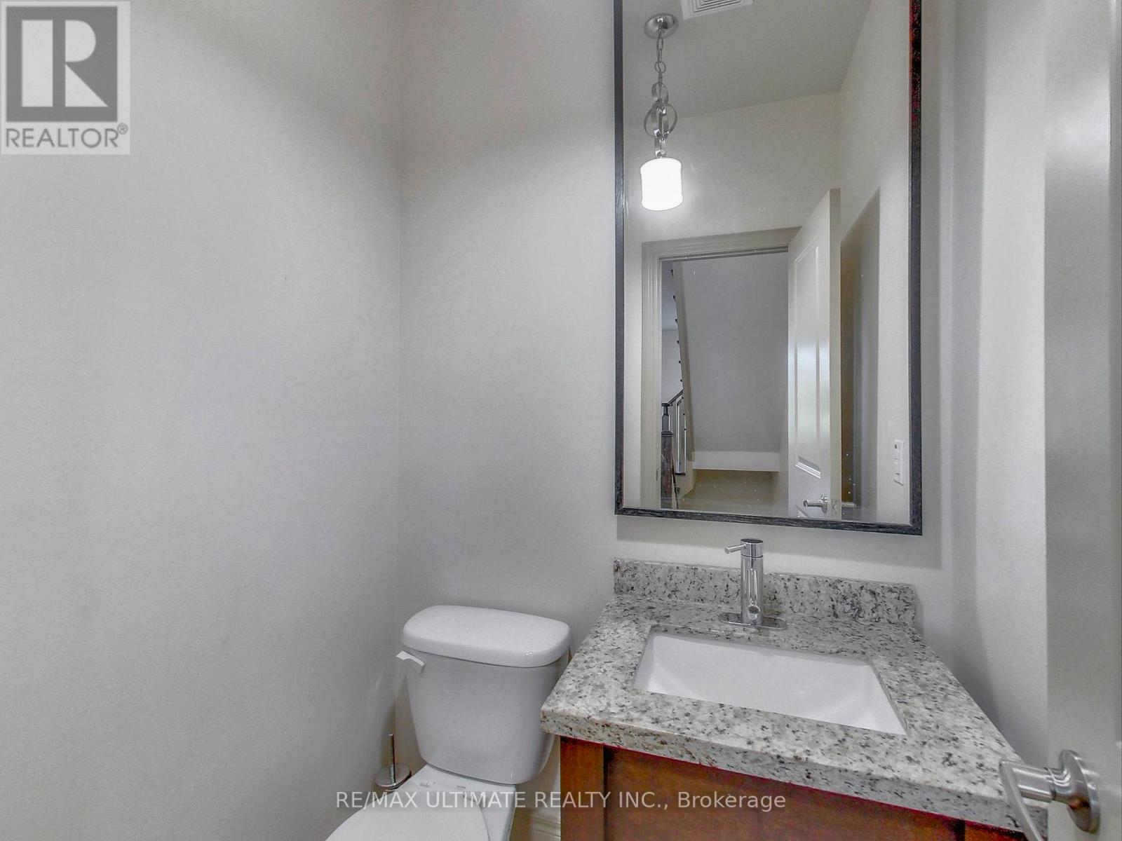 Upper - 62 Monclova Road, Toronto, Ontario  M3M 0A6 - Photo 20 - W13076474