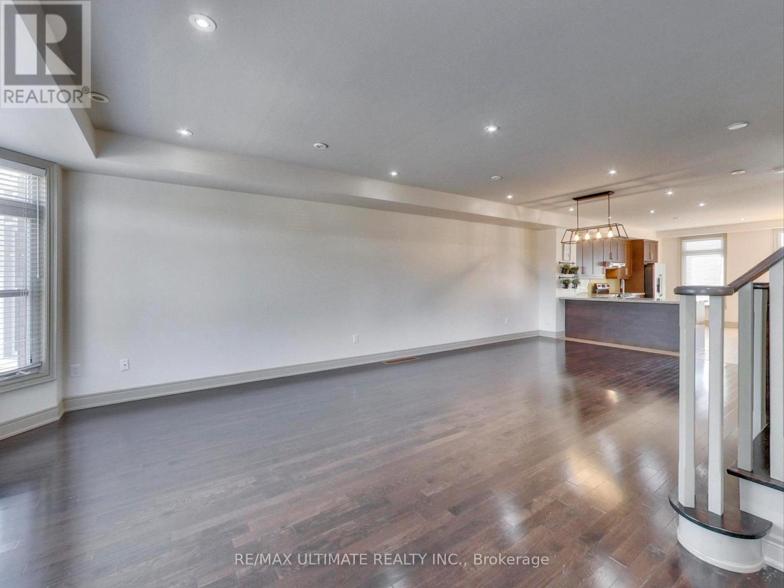 Upper - 62 Monclova Road, Toronto, Ontario  M3M 0A6 - Photo 8 - W13076474
