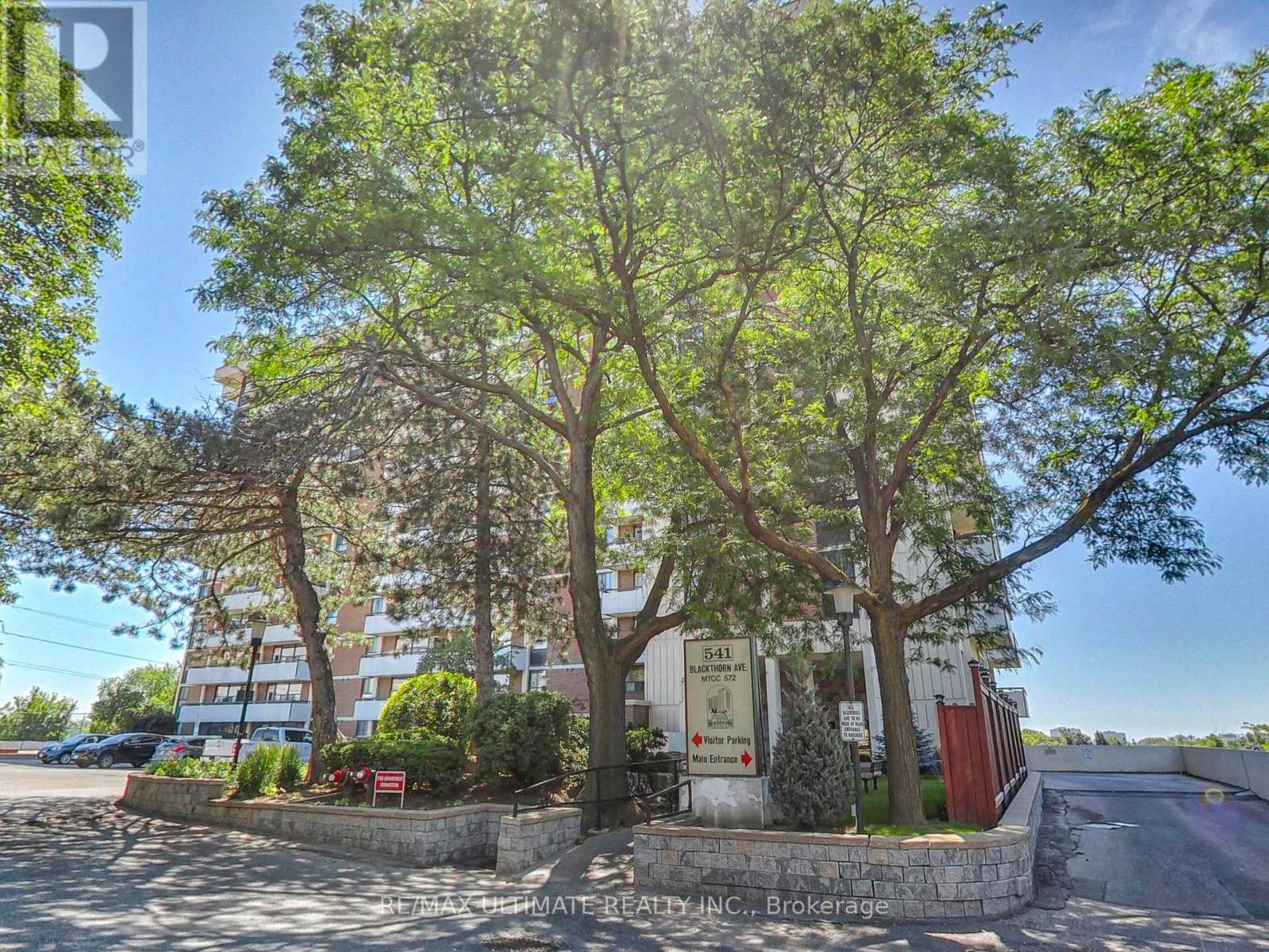 110 - 541 Blackthorn Avenue, Toronto, Ontario  M6M 5A6 - Photo 1 - W13076476