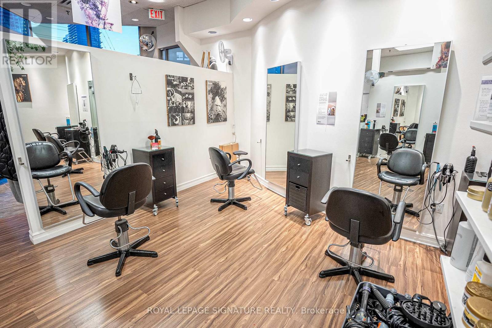 Unit 8 - 30 Eglinton Avenue W, Mississauga, Ontario  L5R 3E7 - Photo 17 - W13076478