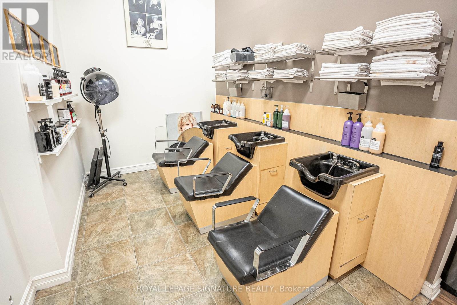 Unit 8 - 30 Eglinton Avenue W, Mississauga, Ontario  L5R 3E7 - Photo 22 - W13076478