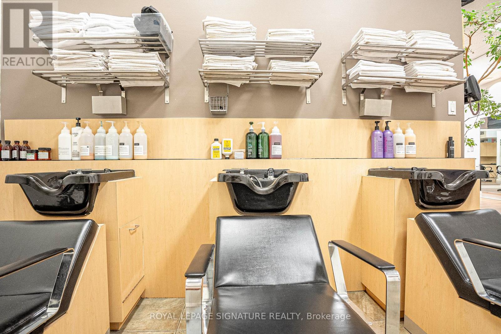 Unit 8 - 30 Eglinton Avenue W, Mississauga, Ontario  L5R 3E7 - Photo 23 - W13076478