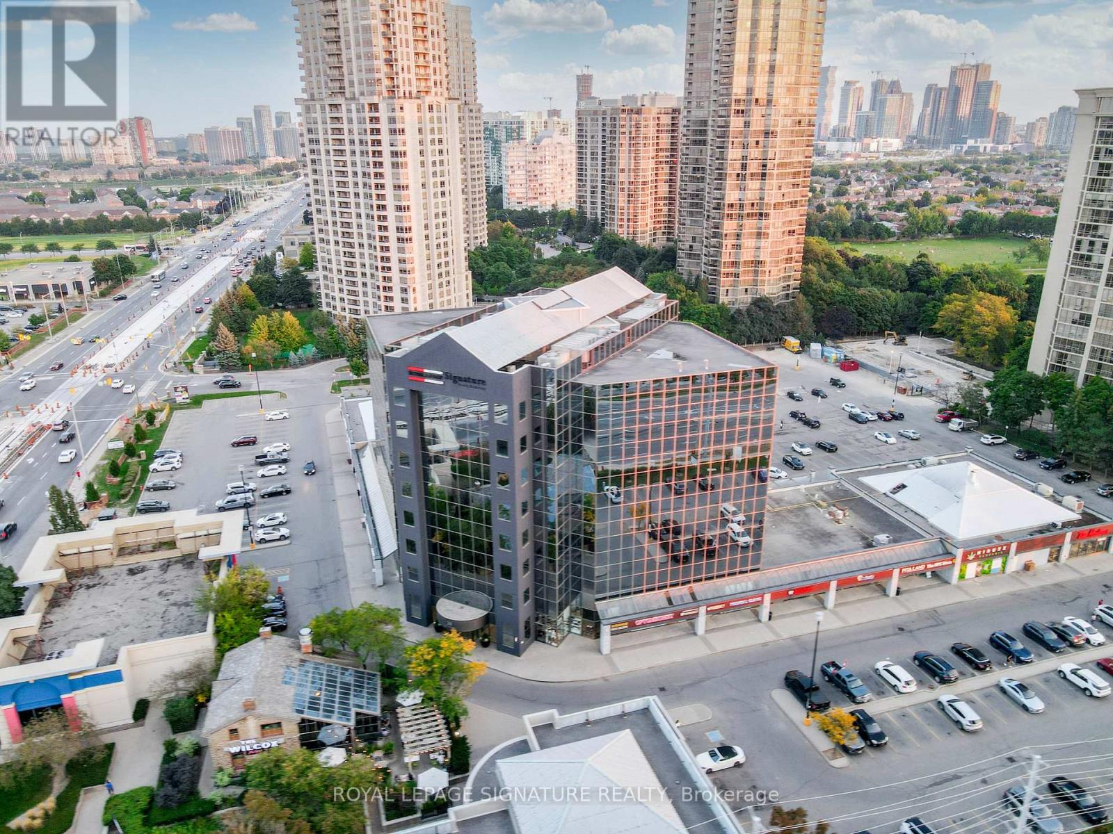 Unit 8 - 30 Eglinton Avenue W, Mississauga, Ontario  L5R 3E7 - Photo 36 - W13076478