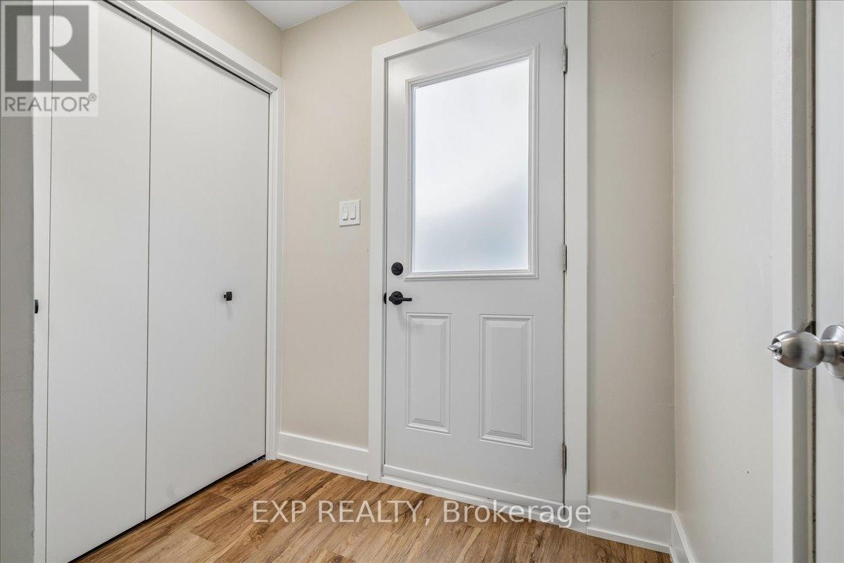 2 - 5878 Montevideo Road, Mississauga, Ontario  L5N 2V5 - Photo 3 - W13076484