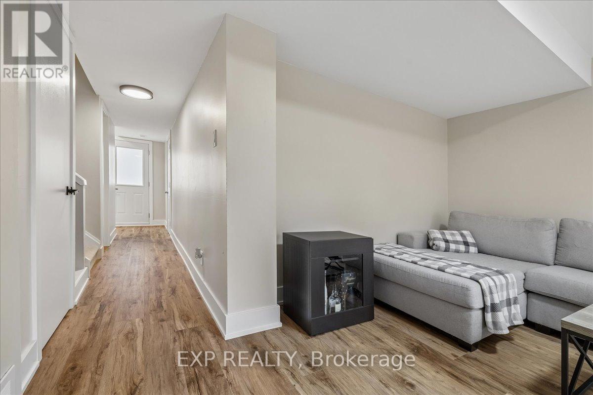 2 - 5878 Montevideo Road, Mississauga, Ontario  L5N 2V5 - Photo 6 - W13076484