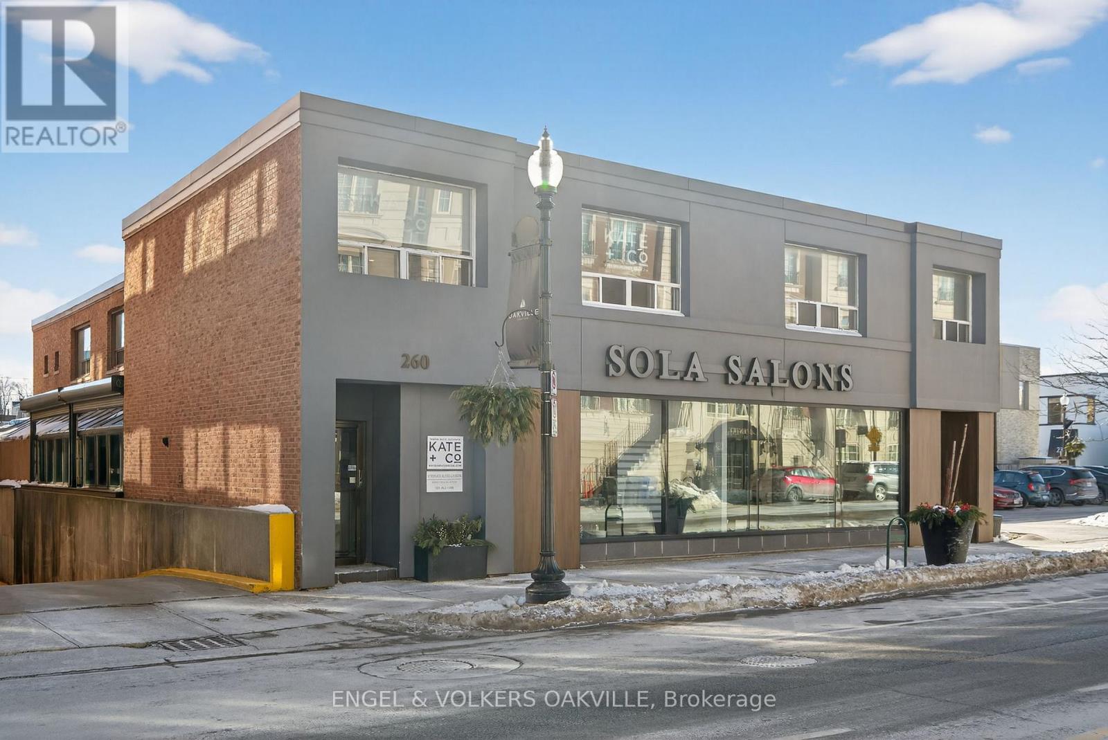 206 - 260 Church Street, Oakville, Ontario  L6J 1N6 - Photo 1 - W13076496