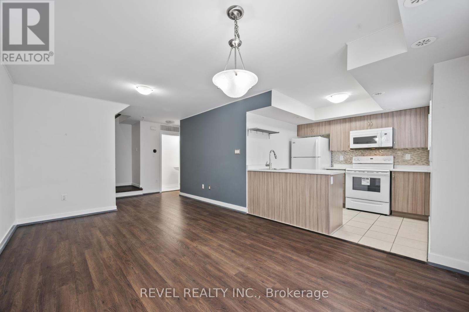 57 - 2315 Sheppard Avenue W, Toronto, Ontario  M9M 0E8 - Photo 3 - W13076610
