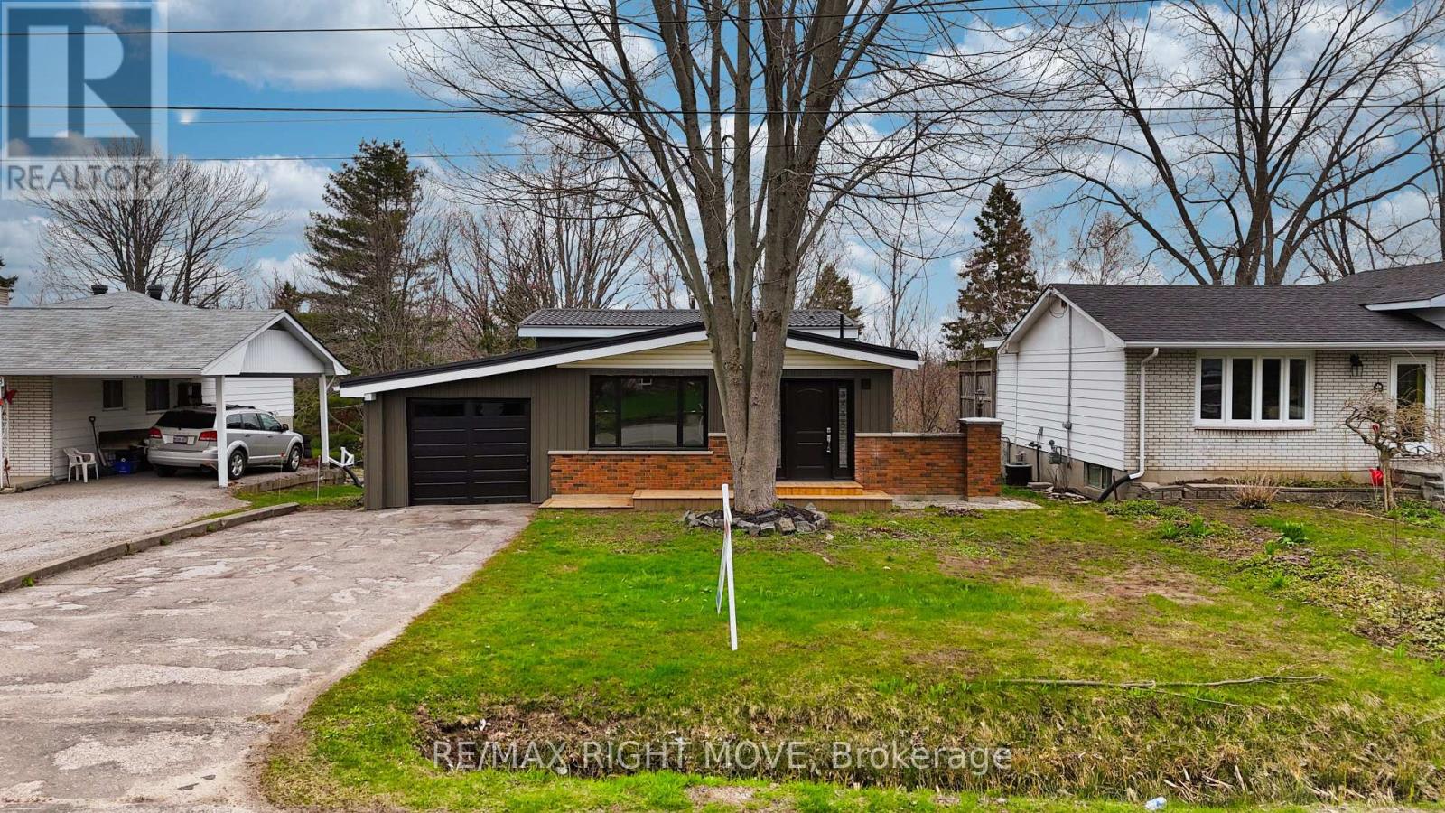 406 SUNDIAL DRIVE, Orillia, Ontario