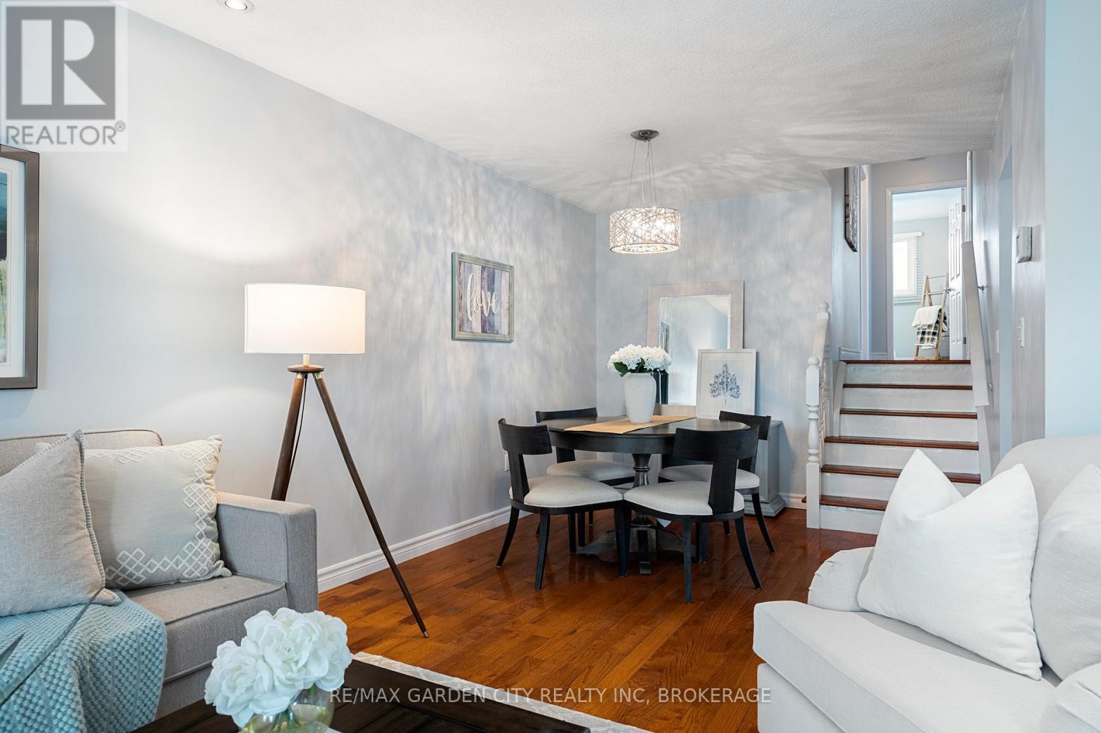 28 Fox Trail Drive, St. Catharines, Ontario  L2S 3T7 - Photo 10 - X13076674