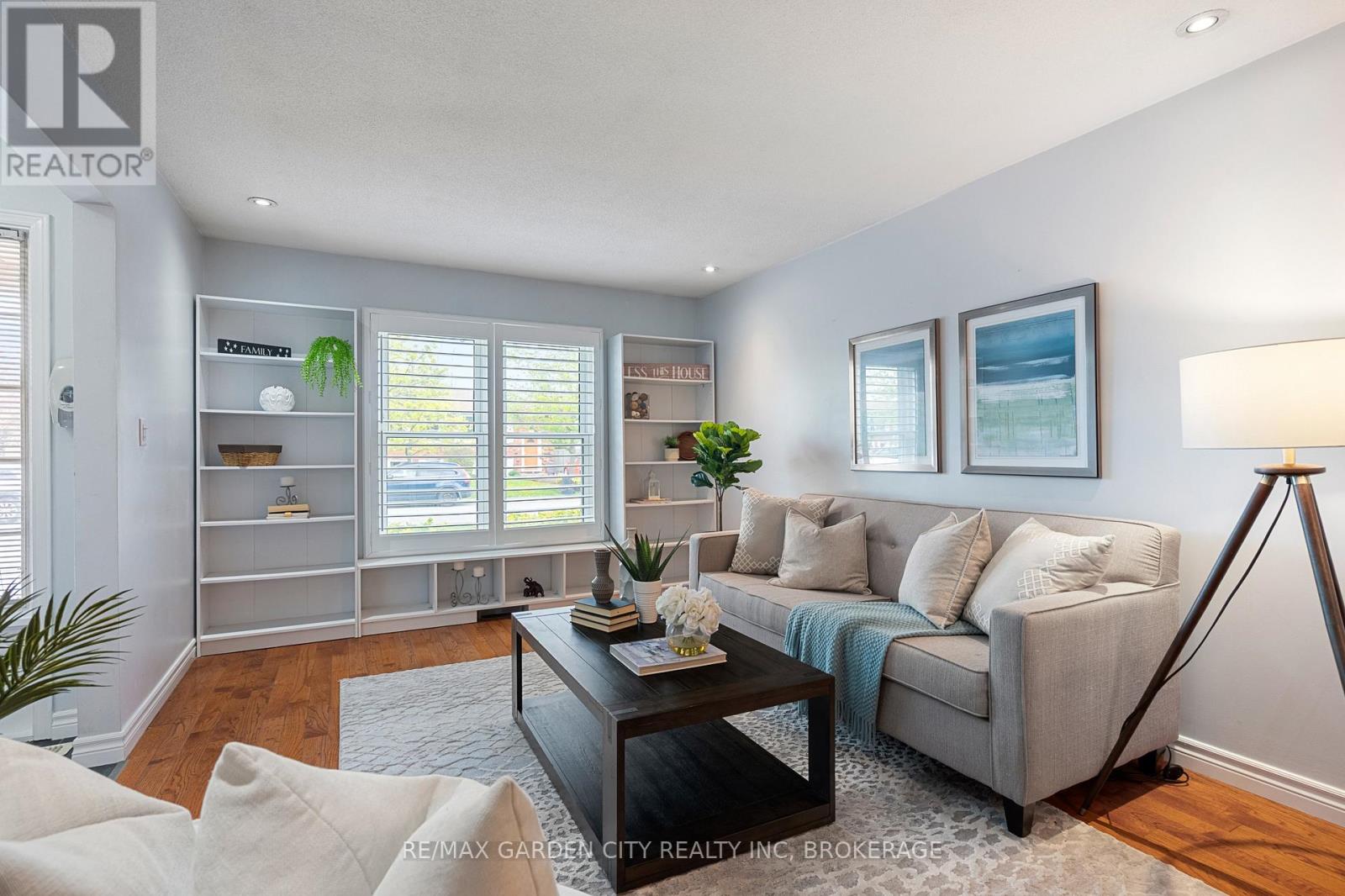 28 Fox Trail Drive, St. Catharines, Ontario  L2S 3T7 - Photo 8 - X13076674