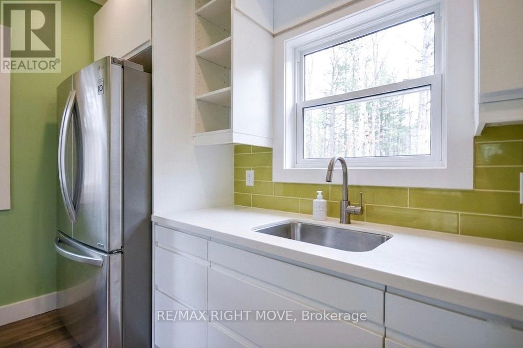 6 Pinetree Road, Gravenhurst, Ontario  P1P 1R2 - Photo 43 - X13076504