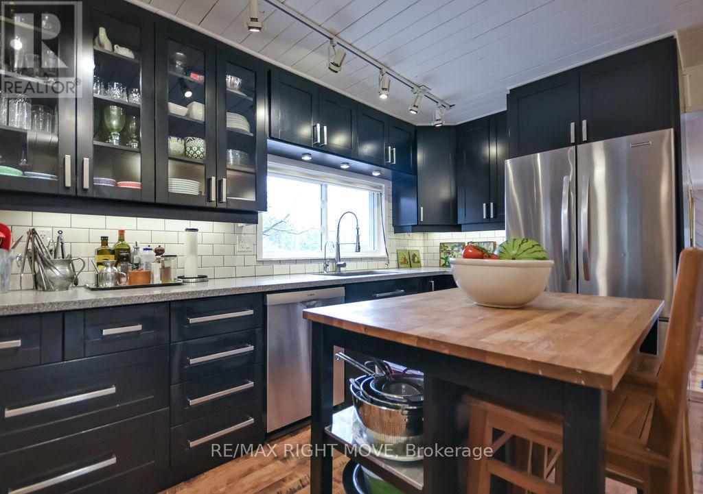 6 Pinetree Road, Gravenhurst, Ontario  P1P 1R2 - Photo 6 - X13076504