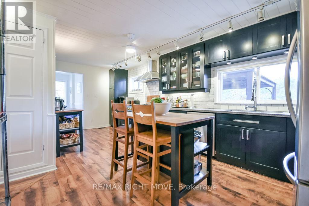 6 Pinetree Road, Gravenhurst, Ontario  P1P 1R2 - Photo 7 - X13076504