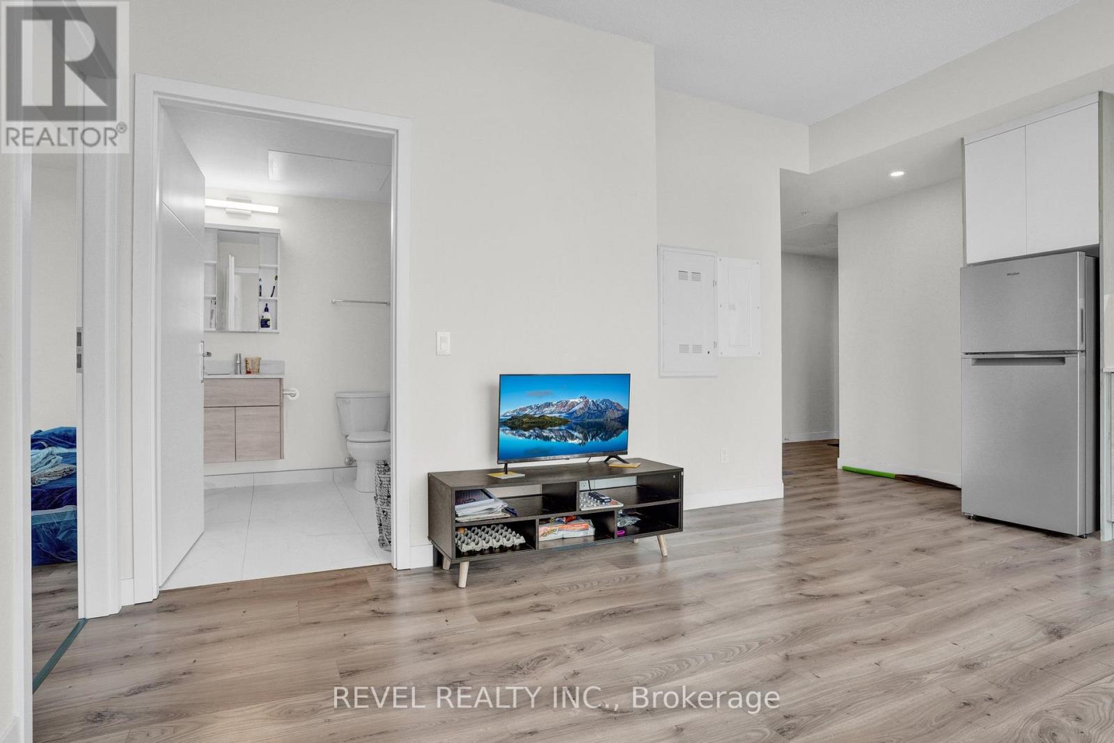 1607 - 60 Frederick Street, Kitchener, Ontario  N2H 0C7 - Photo 5 - X13076512