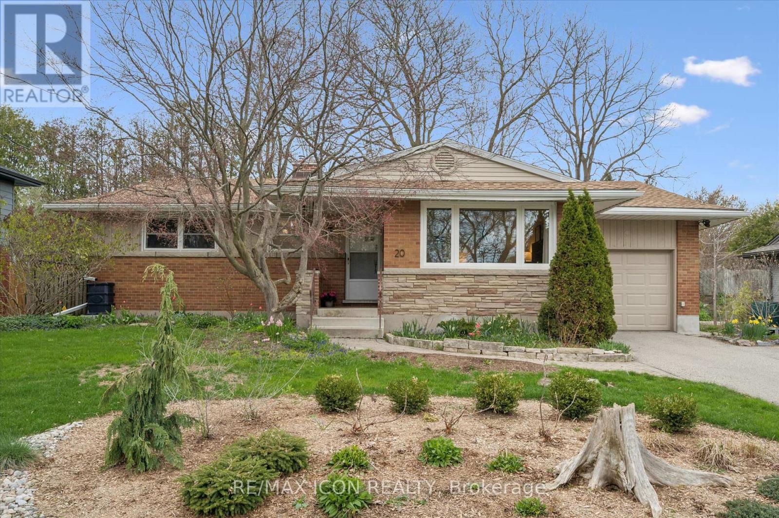 20 KATHERINE CRESCENT, Kitchener, Ontario