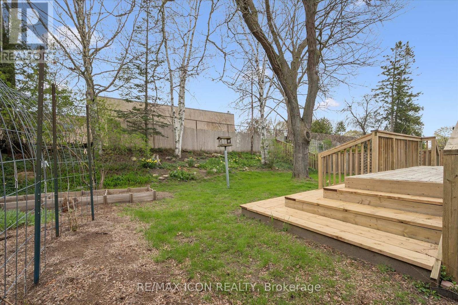 20 Katherine Crescent, Kitchener, Ontario  N2M 2K1 - Photo 27 - X13076594