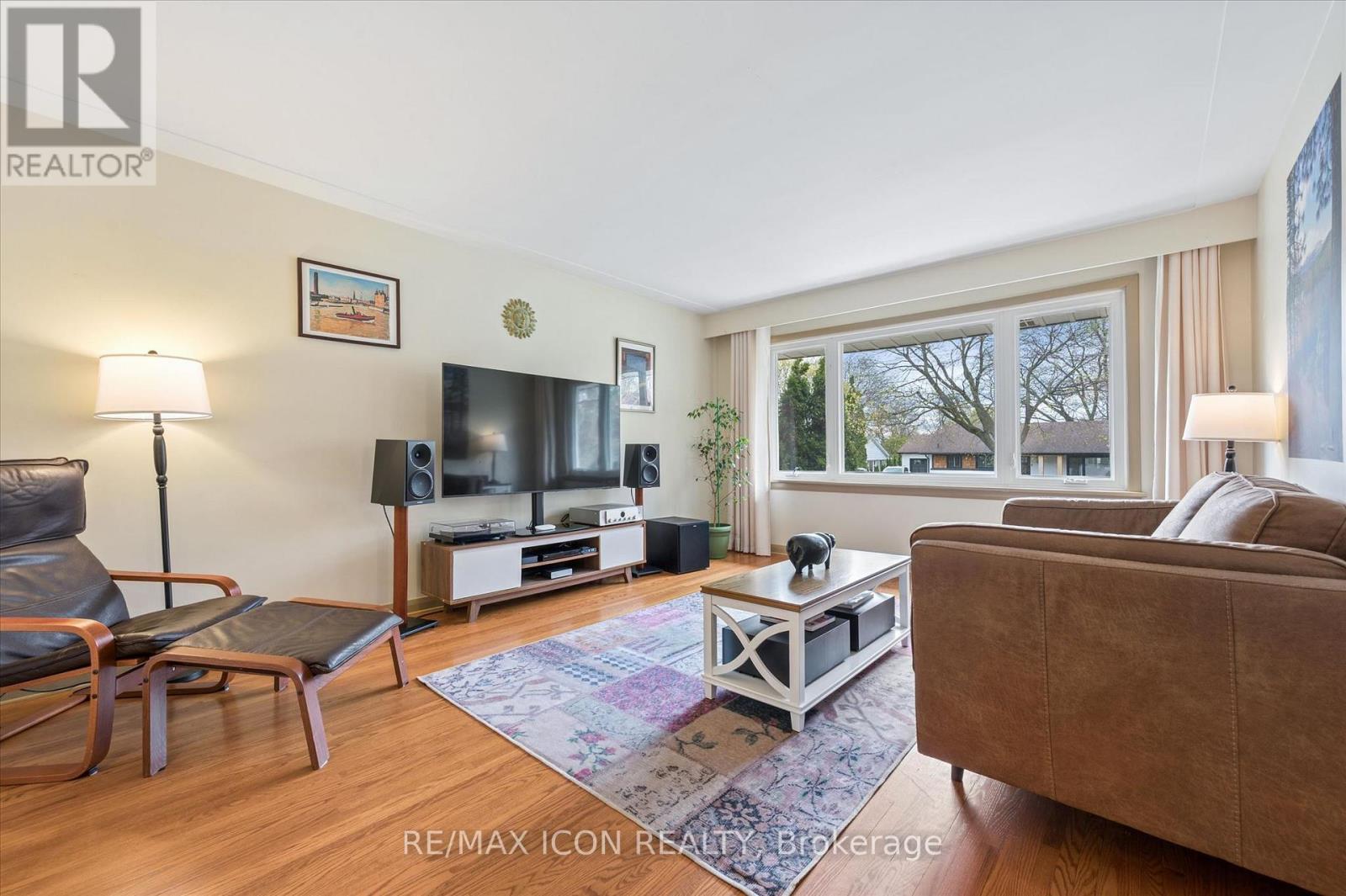20 Katherine Crescent, Kitchener, Ontario  N2M 2K1 - Photo 3 - X13076594
