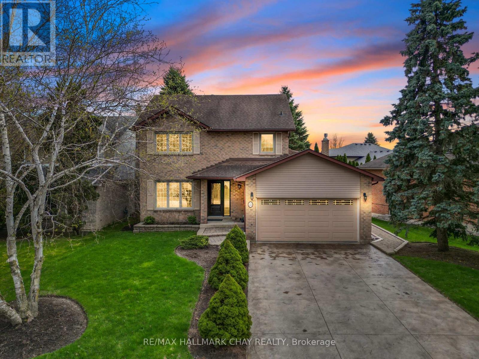 22 GIFFIN ROAD, Hamilton, Ontario