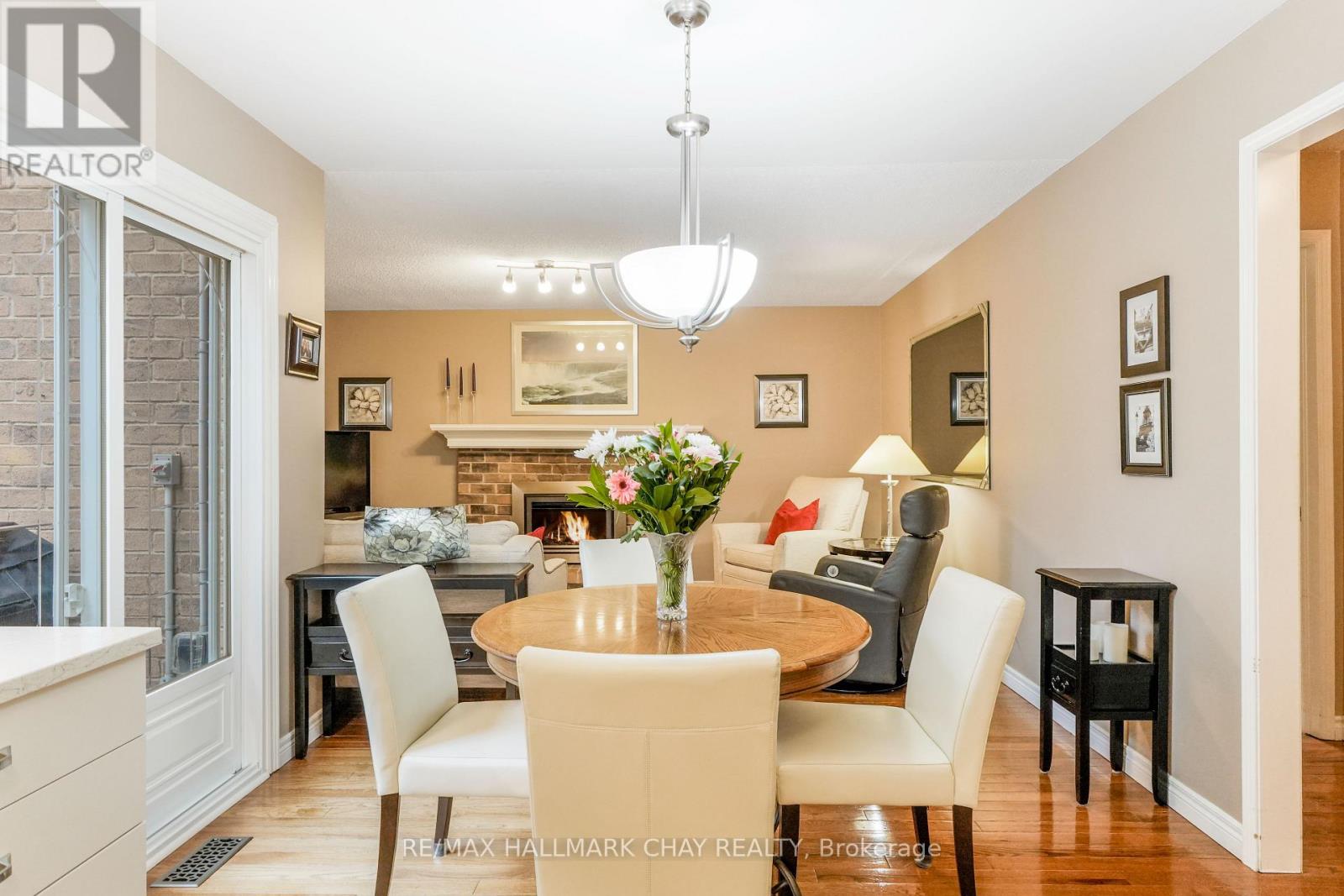 22 Giffin Road, Hamilton, Ontario  L9H 6S5 - Photo 18 - X13076618