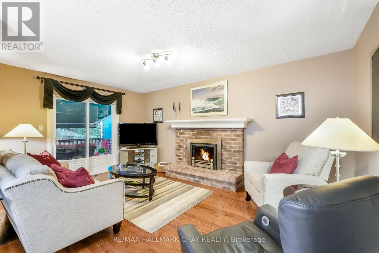 22 Giffin Road, Hamilton, Ontario  L9H 6S5 - Photo 19 - X13076618