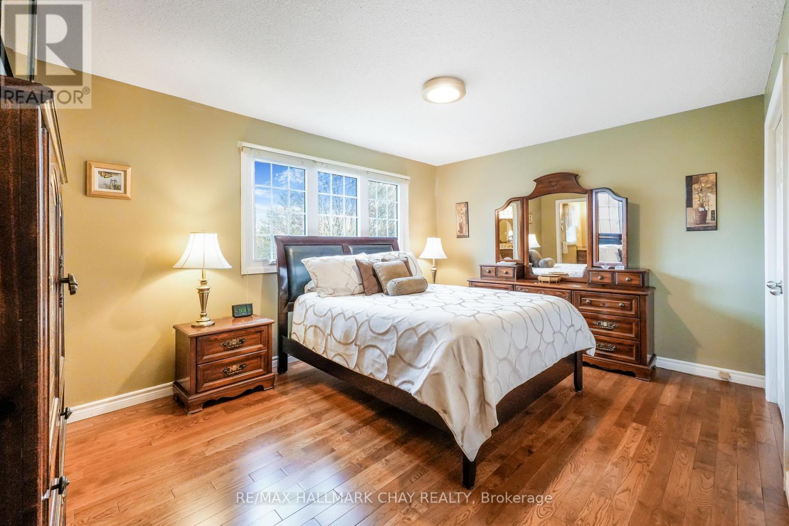 22 Giffin Road, Hamilton, Ontario  L9H 6S5 - Photo 25 - X13076618