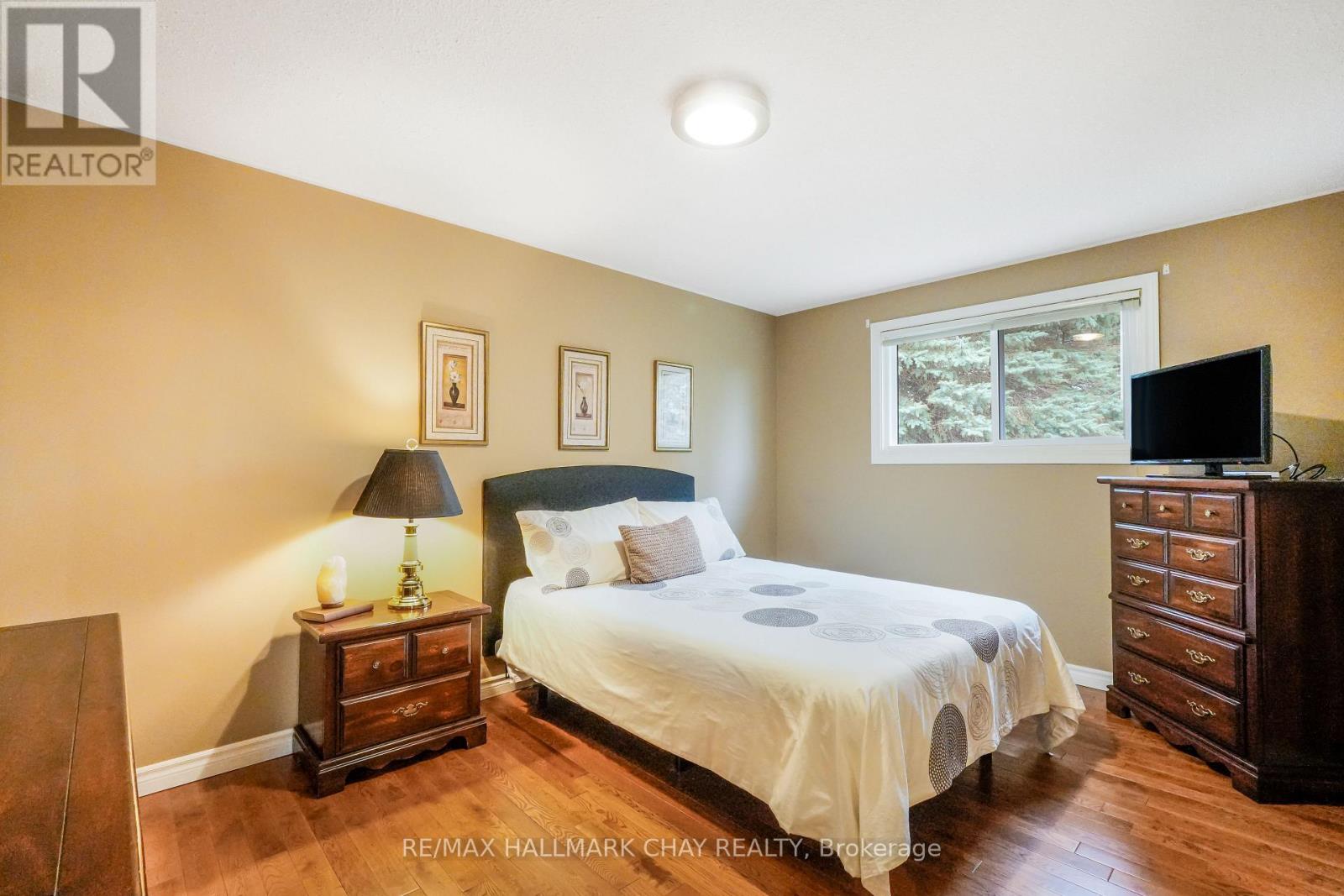 22 Giffin Road, Hamilton, Ontario  L9H 6S5 - Photo 29 - X13076618