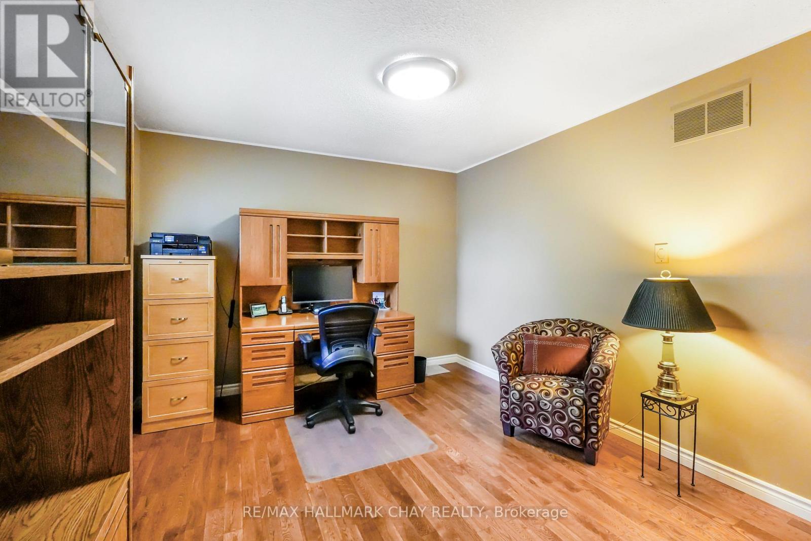 22 Giffin Road, Hamilton, Ontario  L9H 6S5 - Photo 32 - X13076618