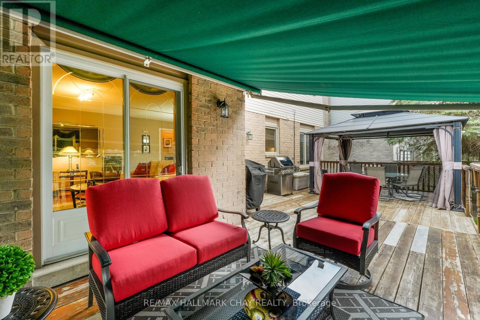 22 Giffin Road, Hamilton, Ontario  L9H 6S5 - Photo 41 - X13076618