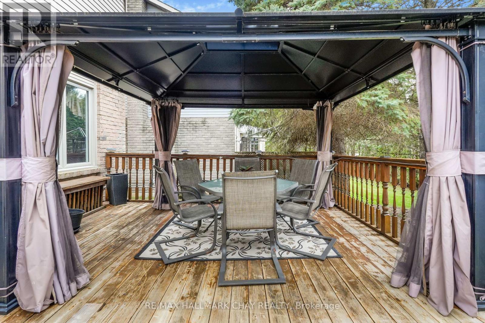 22 Giffin Road, Hamilton, Ontario  L9H 6S5 - Photo 43 - X13076618