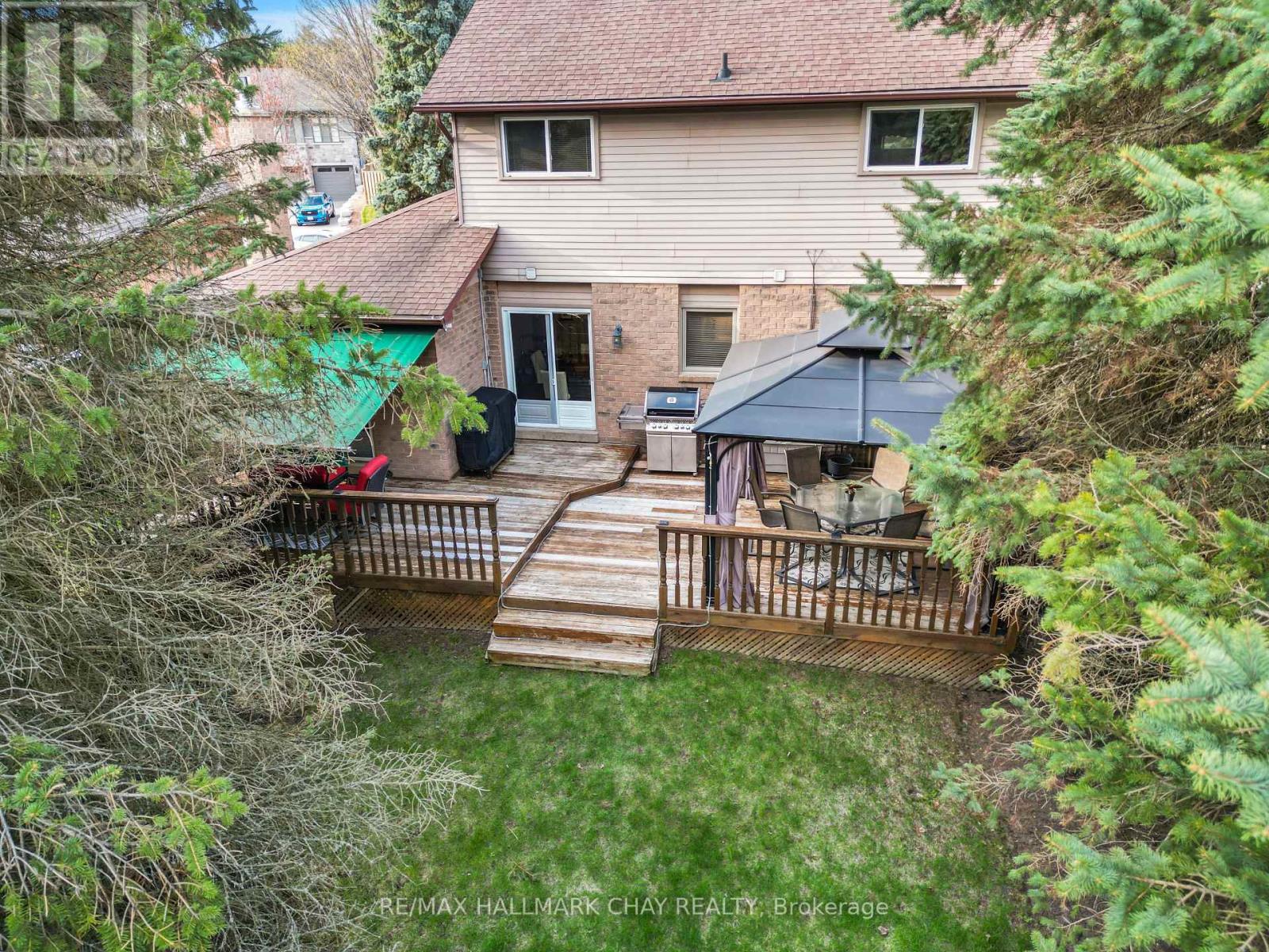 22 Giffin Road, Hamilton, Ontario  L9H 6S5 - Photo 46 - X13076618