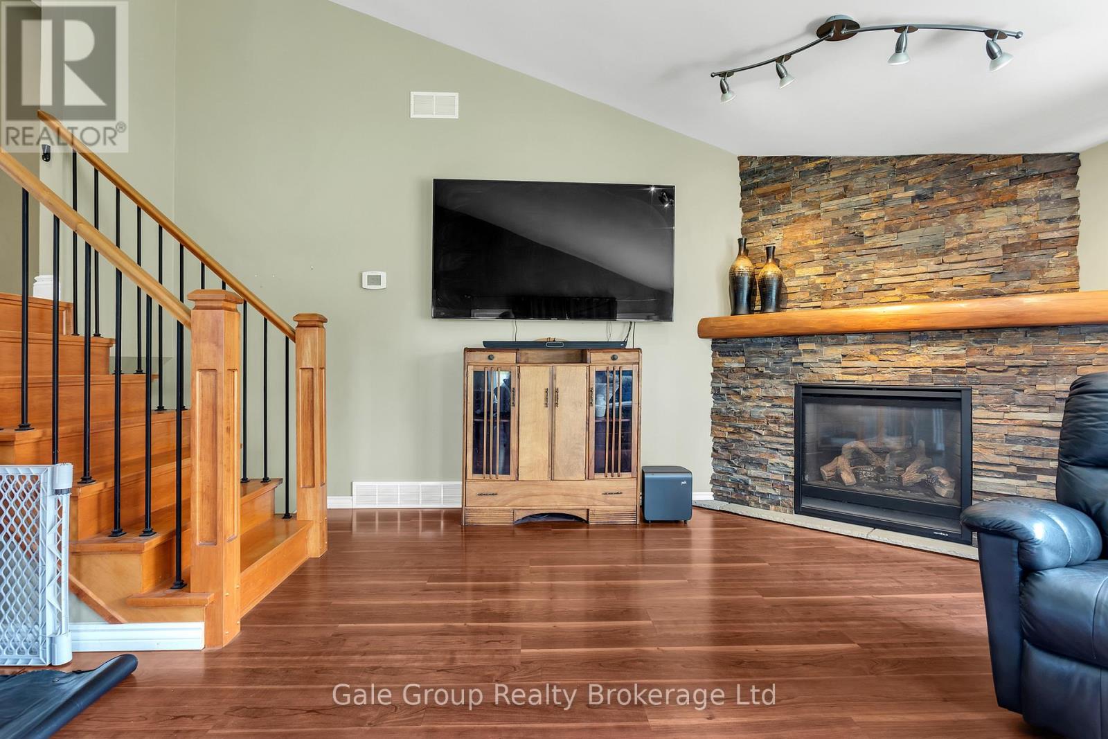 197 Minnie Street, Thames Centre, Ontario  N0L 1G0 - Photo 8 - X13076622