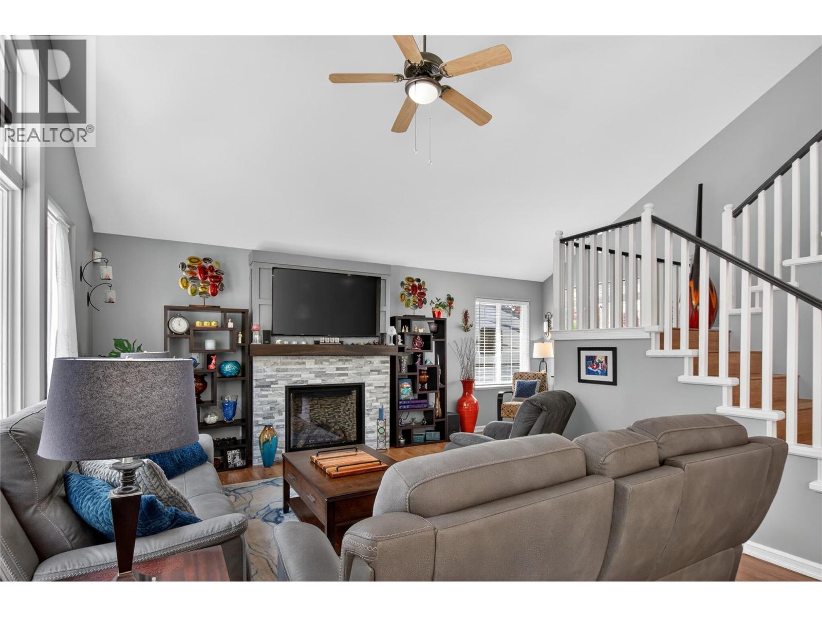 271 Heritage Boulevard, Okanagan Falls, British Columbia  V0H 1R3 - Photo 5 - 10385401