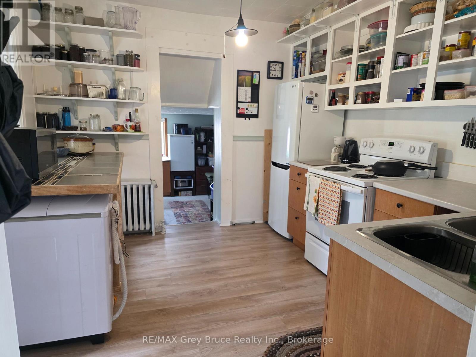 648 9th Street E, Owen Sound, Ontario  N4K 1P7 - Photo 9 - X13076650