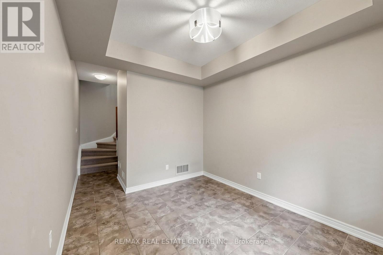 17 - 362 Plains Road E, Burlington, Ontario  L7T 0A4 - Photo 38 - W12880470