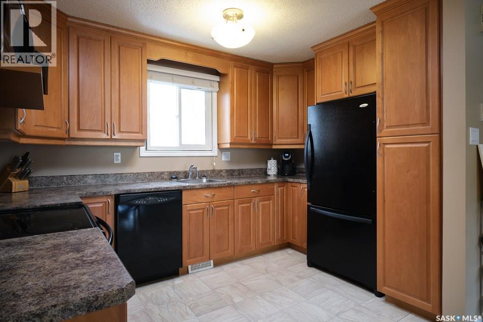 63 Killarney Way, Regina, Saskatchewan  S4S 6X8 - Photo 4 - SK034703
