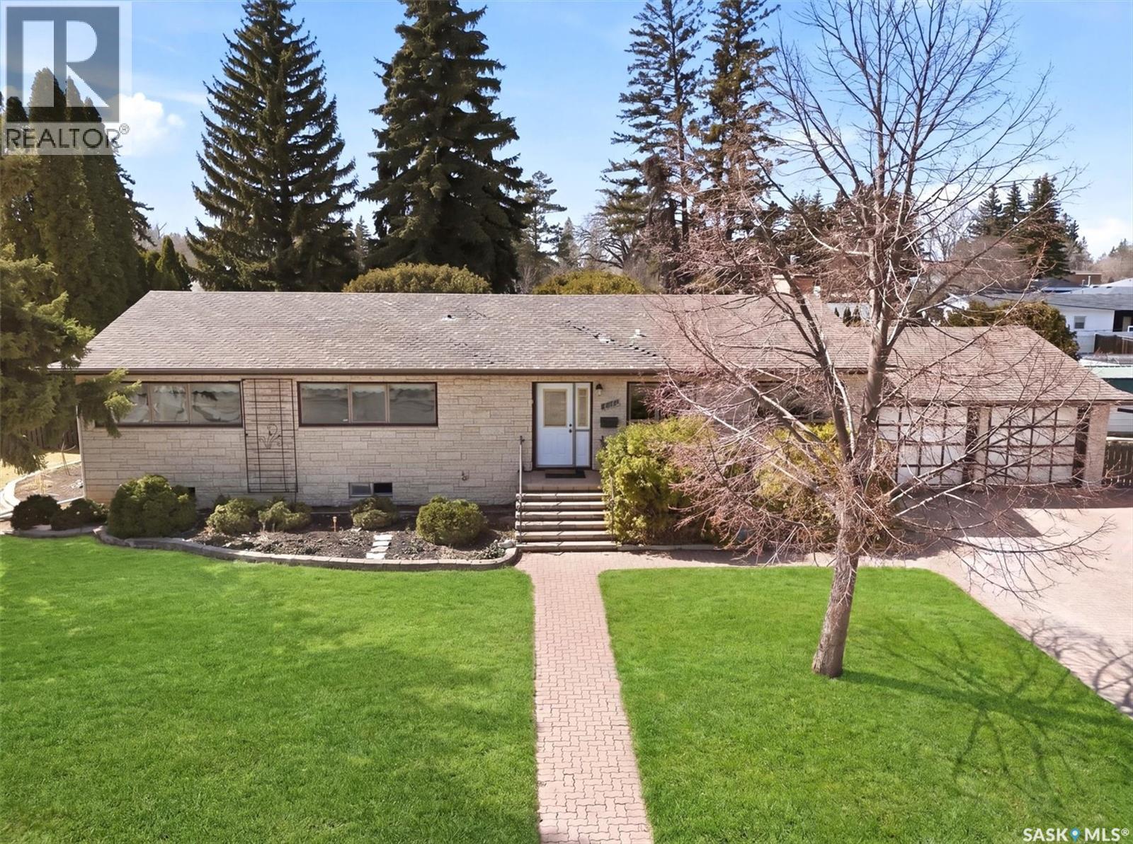 2020 Eastlake AVENUE, saskatoon, Saskatchewan