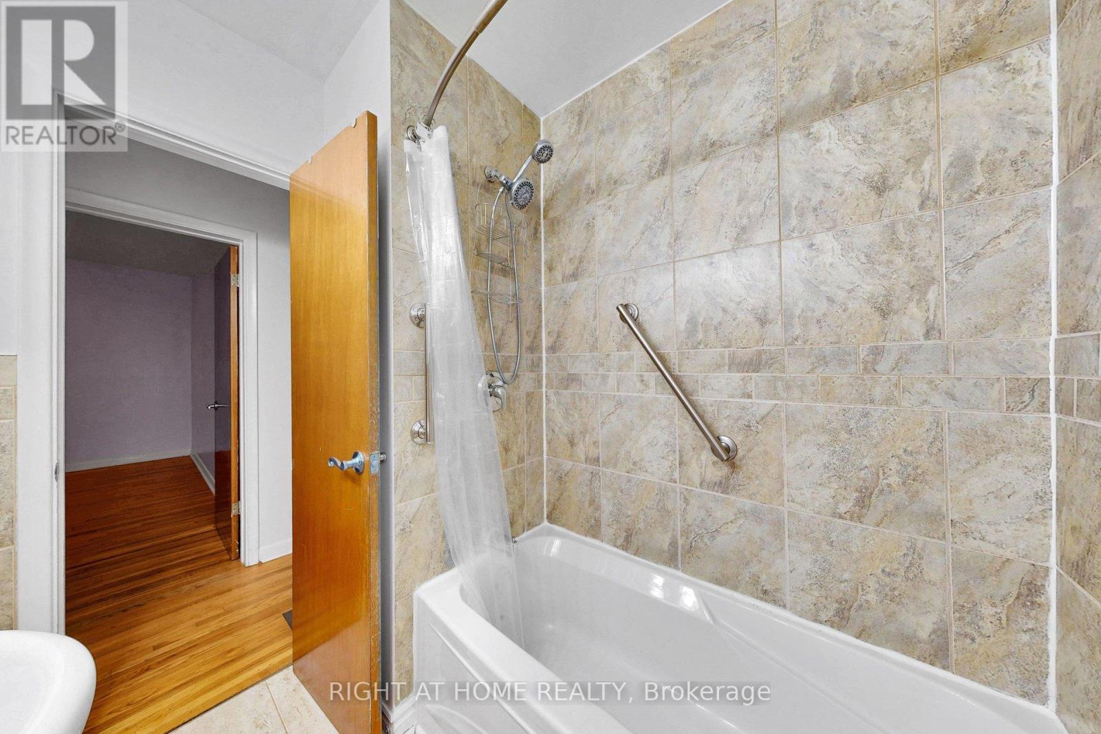 39 Sancrest Drive, Toronto, Ontario  M1P 4A6 - Photo 25 - E13076692