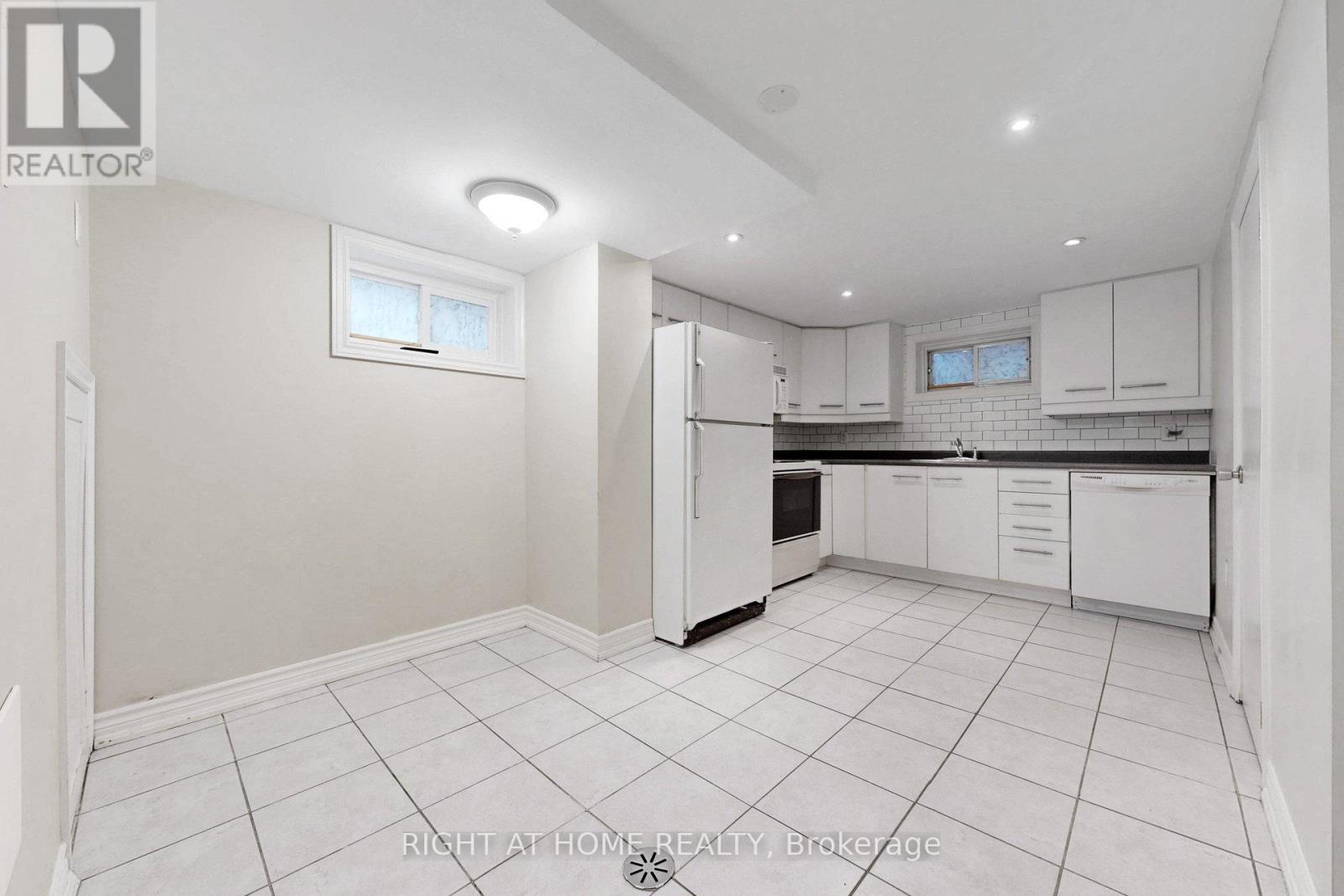 39 Sancrest Drive, Toronto, Ontario  M1P 4A6 - Photo 36 - E13076692