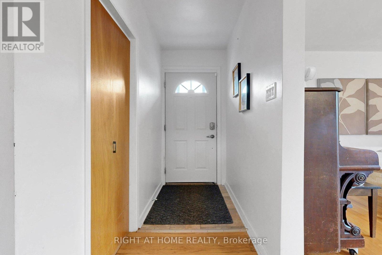 39 Sancrest Drive, Toronto, Ontario  M1P 4A6 - Photo 4 - E13076692