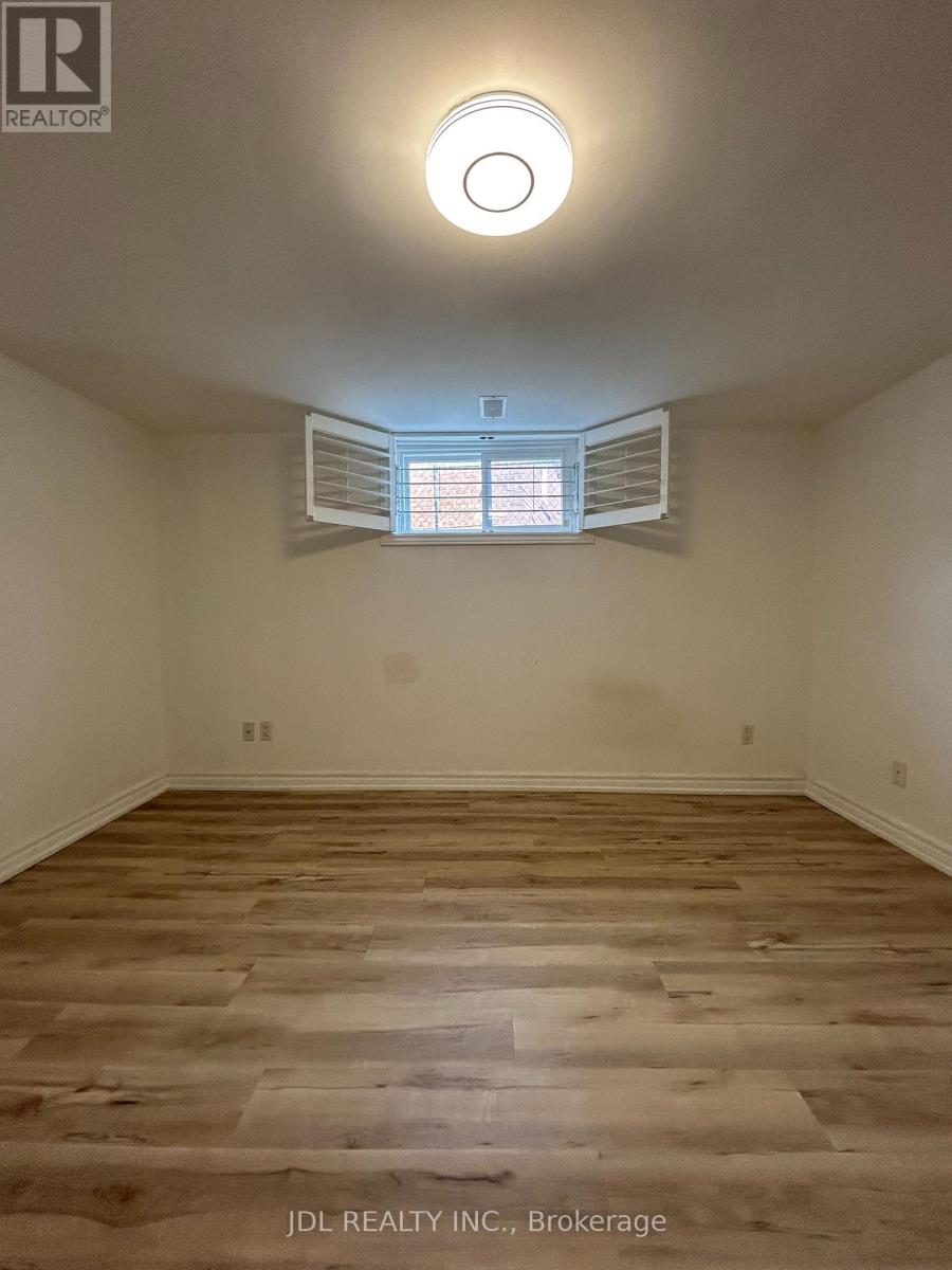 Bsmt Suite A - 2 Kellyvale Rd Road, Toronto, Ontario  M1R 3M3 - Photo 5 - E13076706
