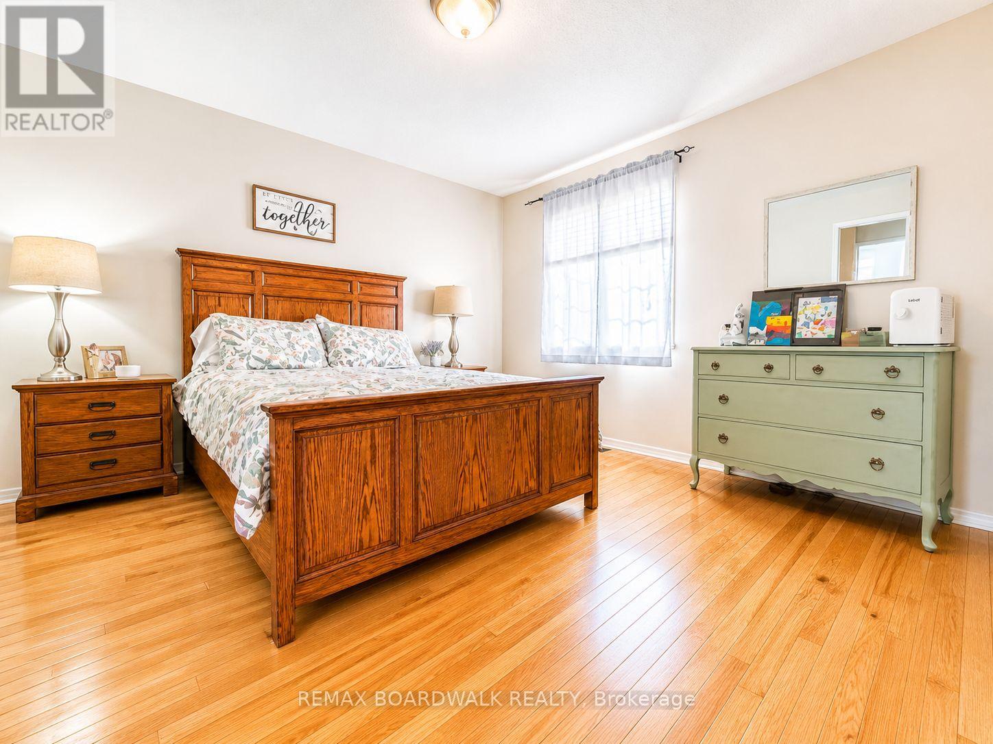 240 Eliot Street, Clarence-Rockland, Ontario  K4K 0E6 - Photo 13 - X12992452