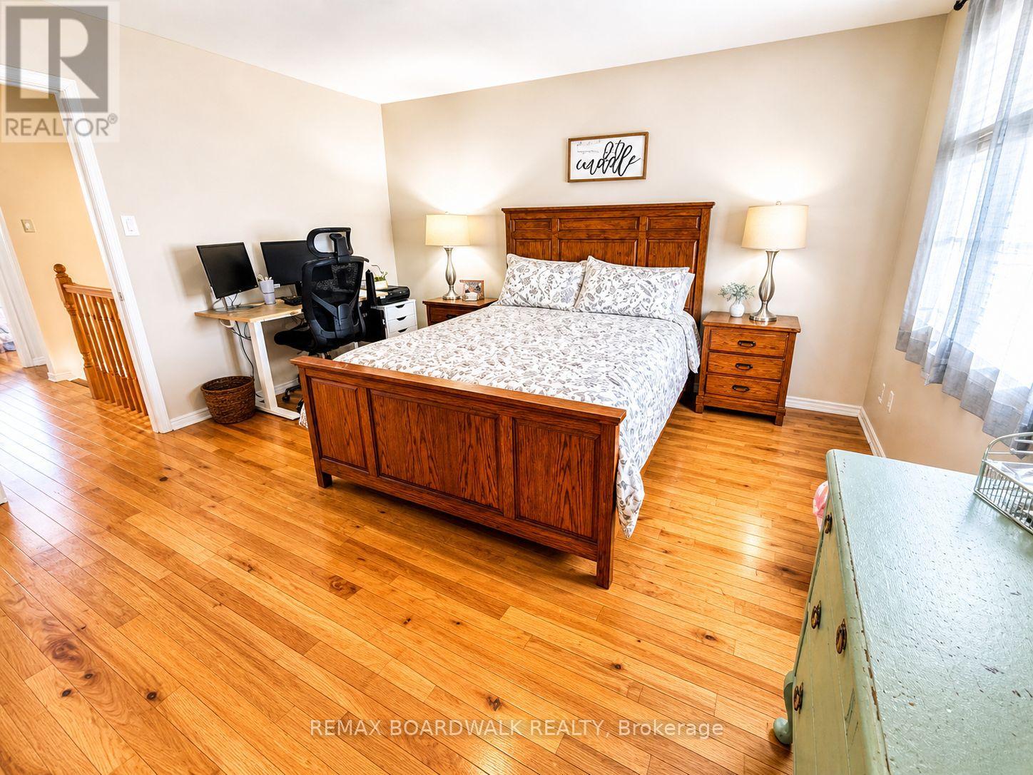 240 Eliot Street, Clarence-Rockland, Ontario  K4K 0E6 - Photo 14 - X12992452