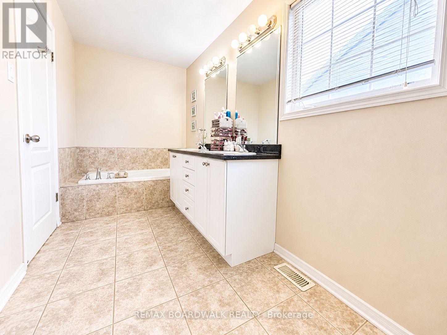 240 Eliot Street, Clarence-Rockland, Ontario  K4K 0E6 - Photo 19 - X12992452