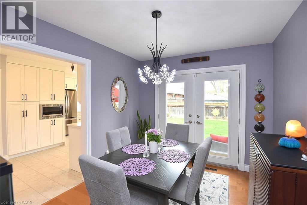12 Desjardins Avenue, Dundas, Ontario  L9H 4P9 - Photo 5 - 40825302