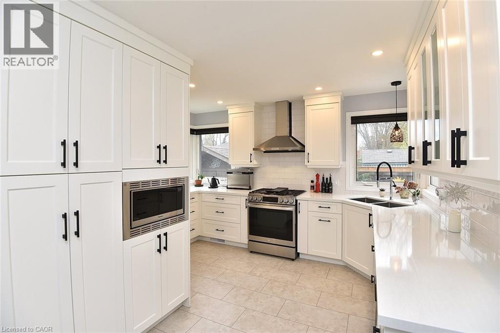 12 Desjardins Avenue, Dundas, Ontario  L9H 4P9 - Photo 7 - 40825302