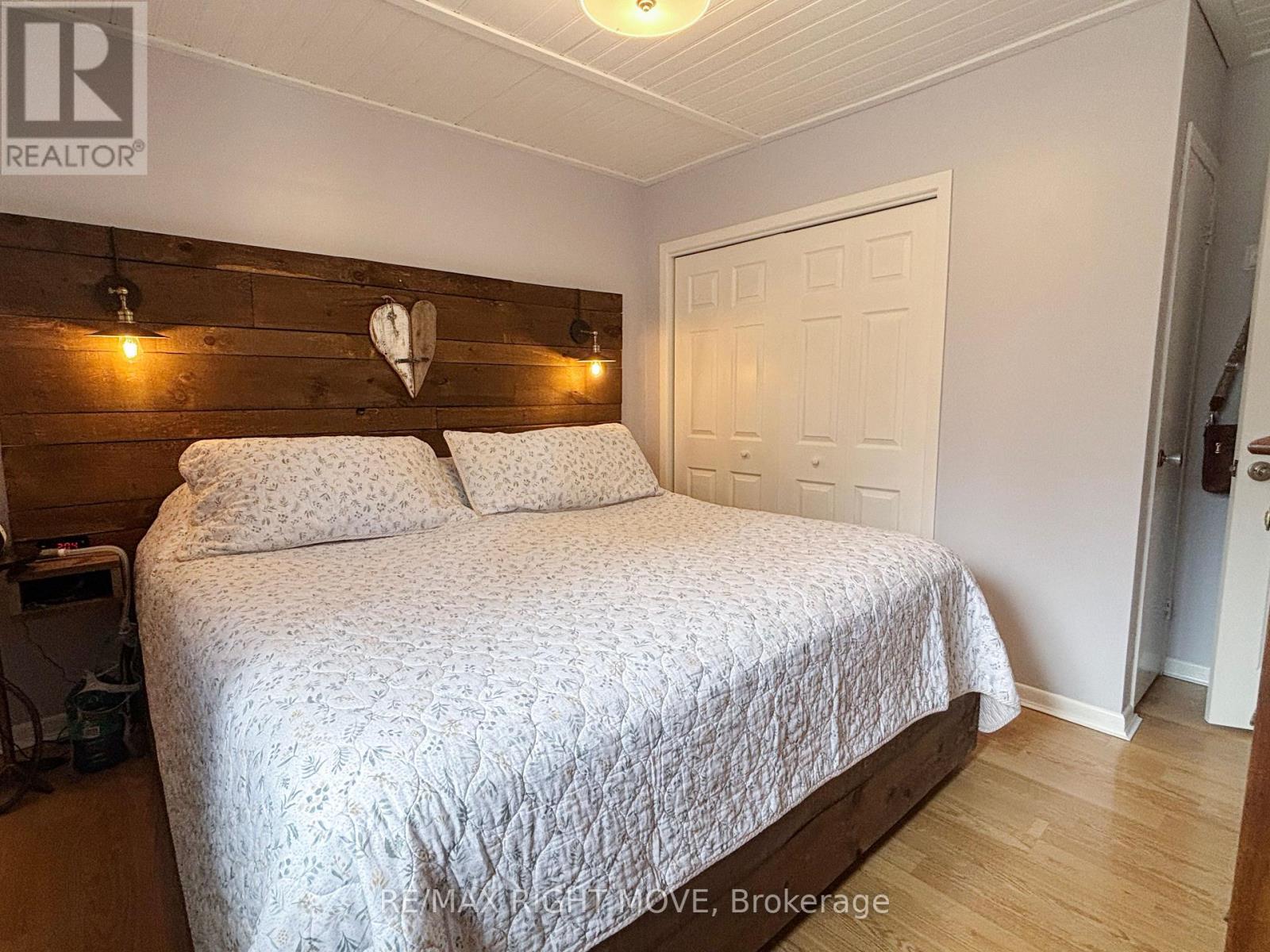 63 Fourth Street, Orillia, Ontario  L3V 4T9 - Photo 13 - S13076630