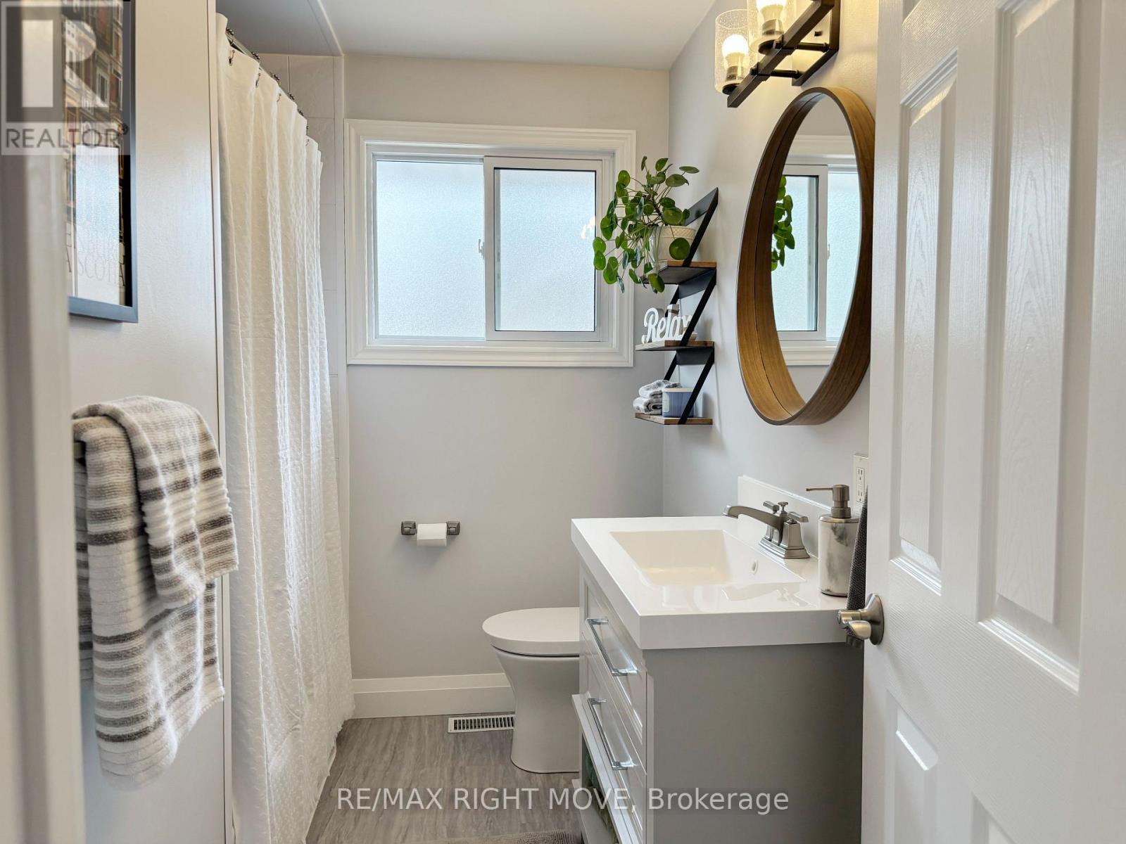 63 Fourth Street, Orillia, Ontario  L3V 4T9 - Photo 17 - S13076630