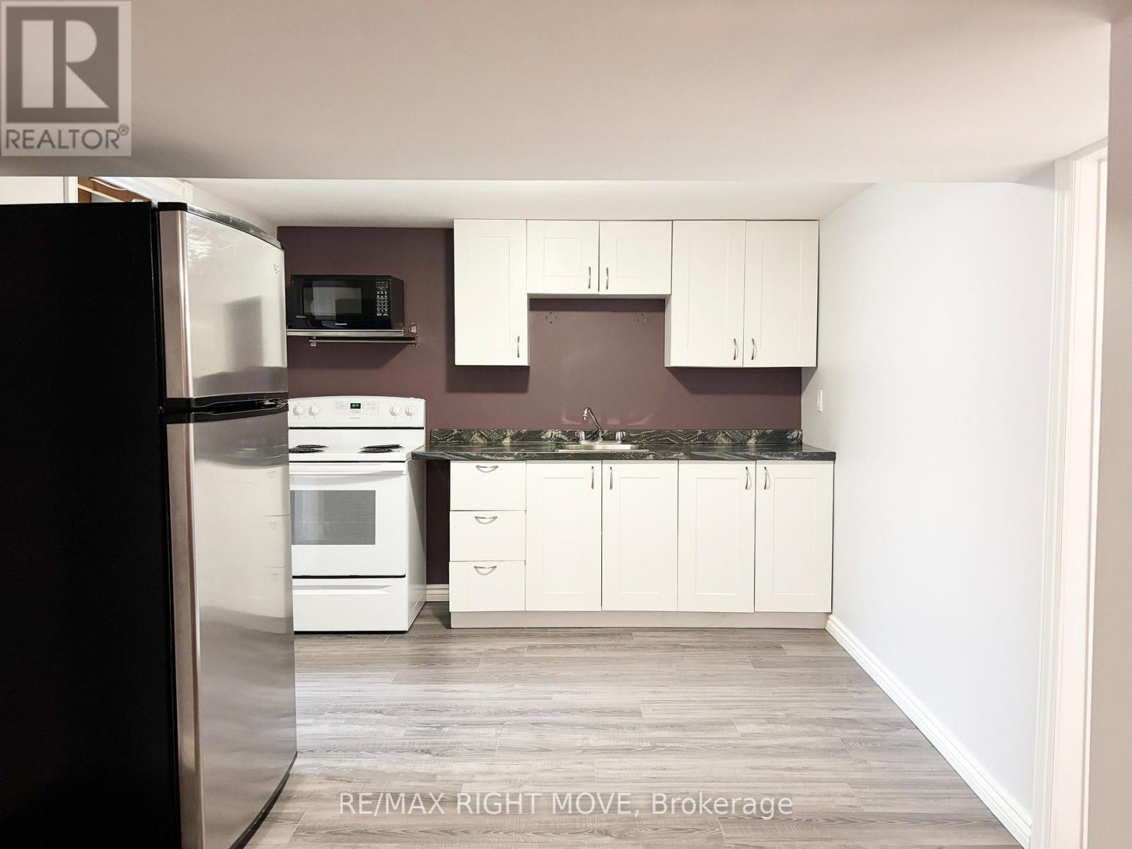 63 Fourth Street, Orillia, Ontario  L3V 4T9 - Photo 25 - S13076630